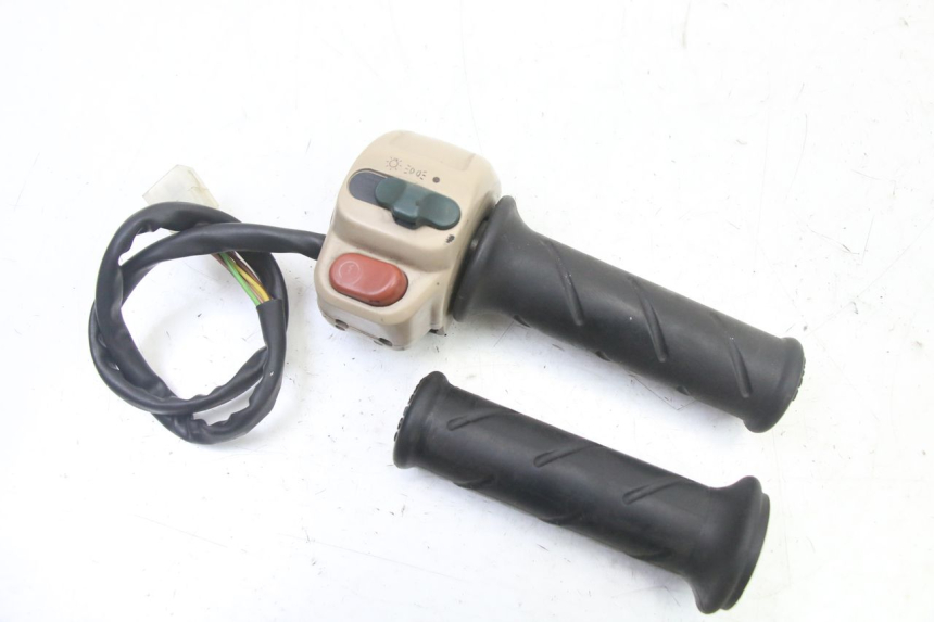 photo de COMANDO DIREITO PEUGEOT ELYSEO 125 (1999 - 2004) - Vista principal