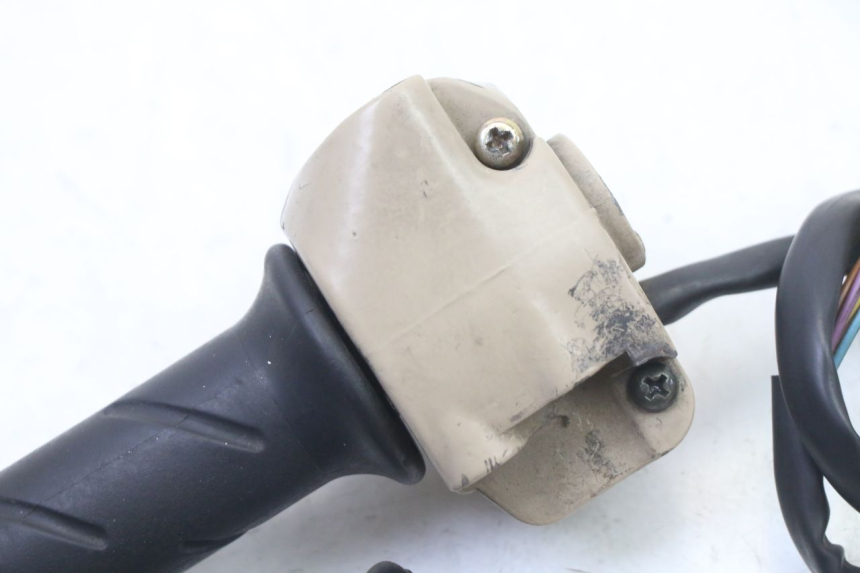 photo de COMANDO DIREITO PEUGEOT ELYSEO 125 (1999 - 2004) - Ampliação técnica