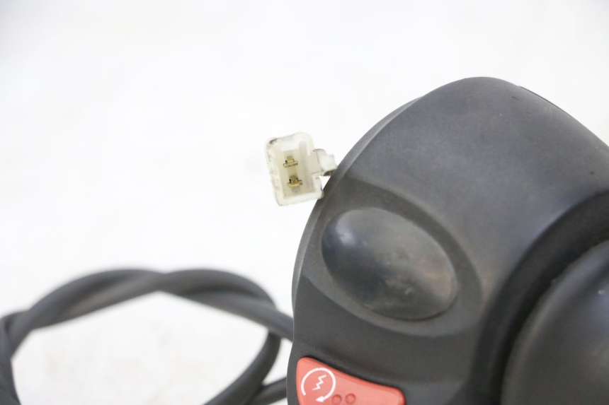 photo de COMANDO DIREITO PEUGEOT ELYSTAR 125 (2002 - 2007) - Pontos de fixação