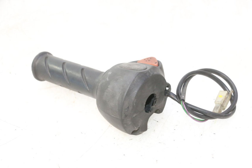 photo de COMANDO DIREITO PEUGEOT ELYSTAR 50 (2002 - 2014) - Pontos de fixação