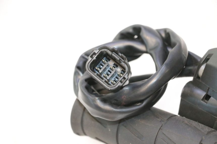 photo de COMUTADOR DIREITO KAWASAKI ER-6 ER6 N 650 (2005 - 2009) - Zoom do estado de desgaste
