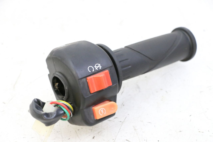 photo de COMANDO DIREITO JM MOTORS EVOLIS 4T 50 (2018 - 2022) - Estado da superfície