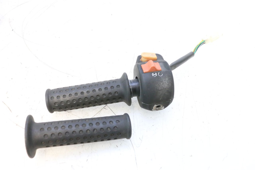 photo de COMANDO DIREITO JM MOTORS EVOLIS 4T 50 (2018 - 2022) - Outro ângulo de visão