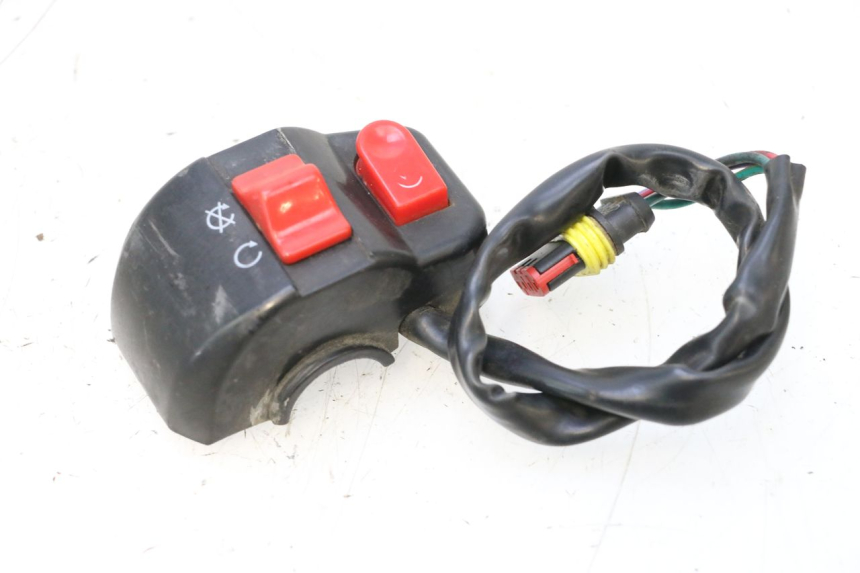 photo de COMMODO DROIT KEEWAY F-ACT FACT EVO 50 (2020 - 2026) - Outro ângulo de visão