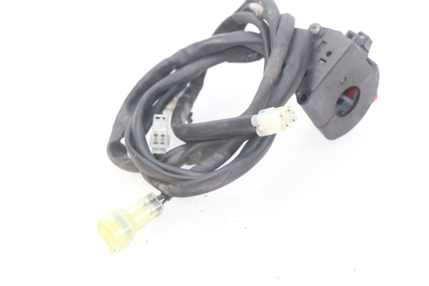 photo de COMANDO DIREITO YAMAHA FJR ABS 1300 (2016 - 2020) - Zoom do estado de desgaste