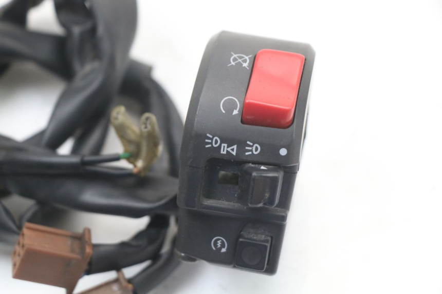 photo de COMANDO DIREITO YAMAHA FJR ABS 1300 (2006 - 2012) - Detalhe da peça