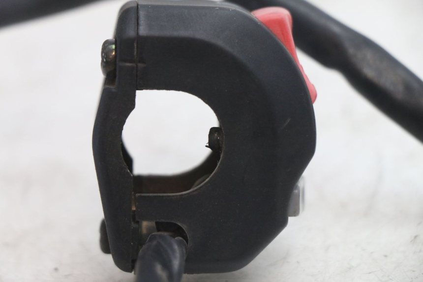photo de COMUTADOR DIREITO YAMAHA FJR 1300 (2001 - 2005) - Outro ângulo de visão