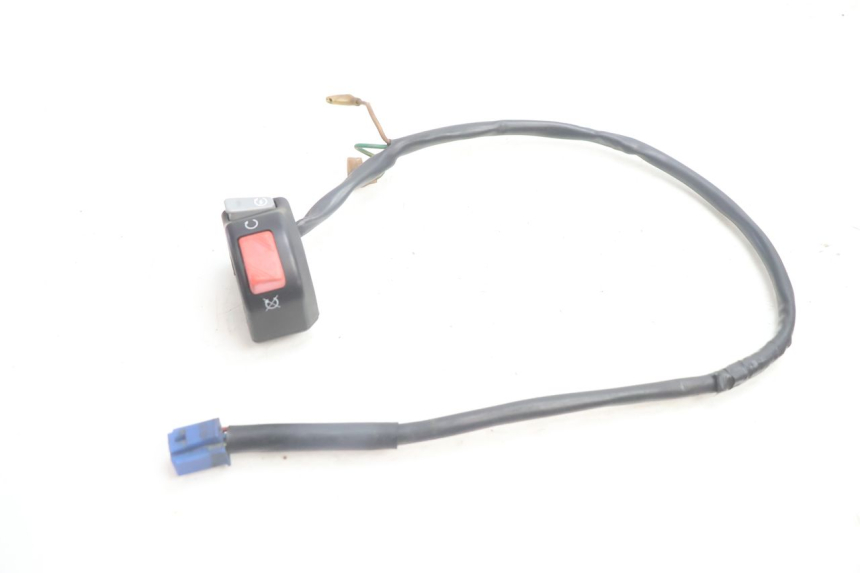 photo de COMUTADOR DIREITO YAMAHA FJR 1300 (2001 - 2005) - Zoom do estado de desgaste
