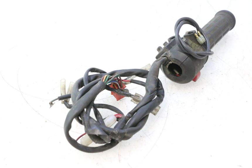 photo de COMANDO DIREITO HONDA FJS SILVER WING SILVERWING 400 (2005 - 2008) - Zoom do estado de desgaste