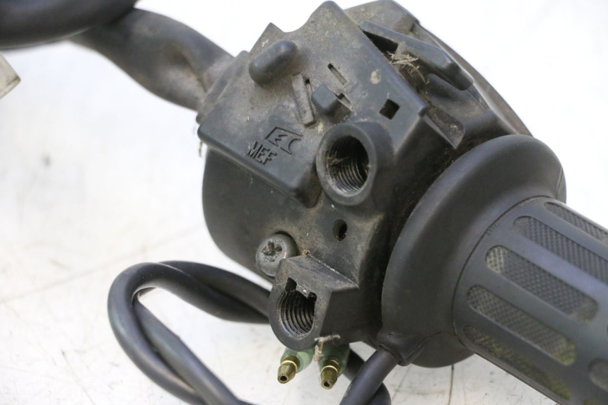 photo de COMANDO DIREITO HONDA FJS SILVER WING SILVERWING 400 (2005 - 2008) - Ampliação técnica