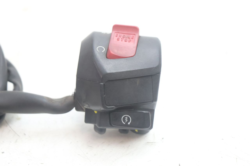 photo de COMANDO DIREITO HONDA FJS SILVER WING SILVERWING 400 (2005 - 2008) - Detalhe da peça