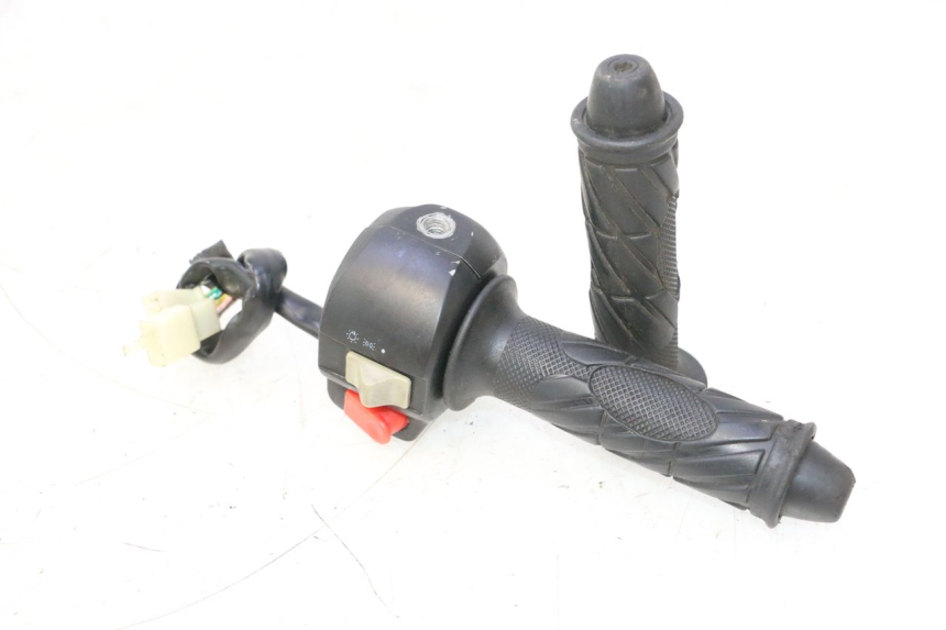 photo de COMUTADOR DIREITO KEEWAY FOCUS 50 (2006 - 2009) - Vista principal