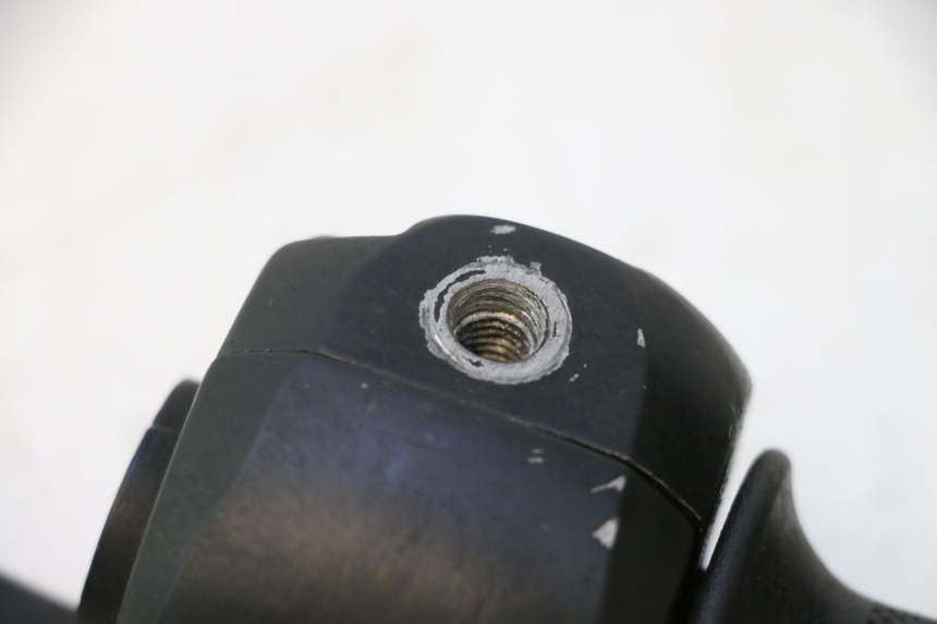 photo de COMUTADOR DIREITO KEEWAY FOCUS 50 (2006 - 2009) - Estado da superfície