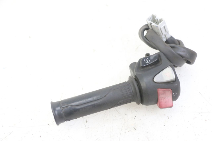 photo de COMANDO DIREITO HONDA FORZA ABS 300 (2013 - 2017) - Estado da superfície