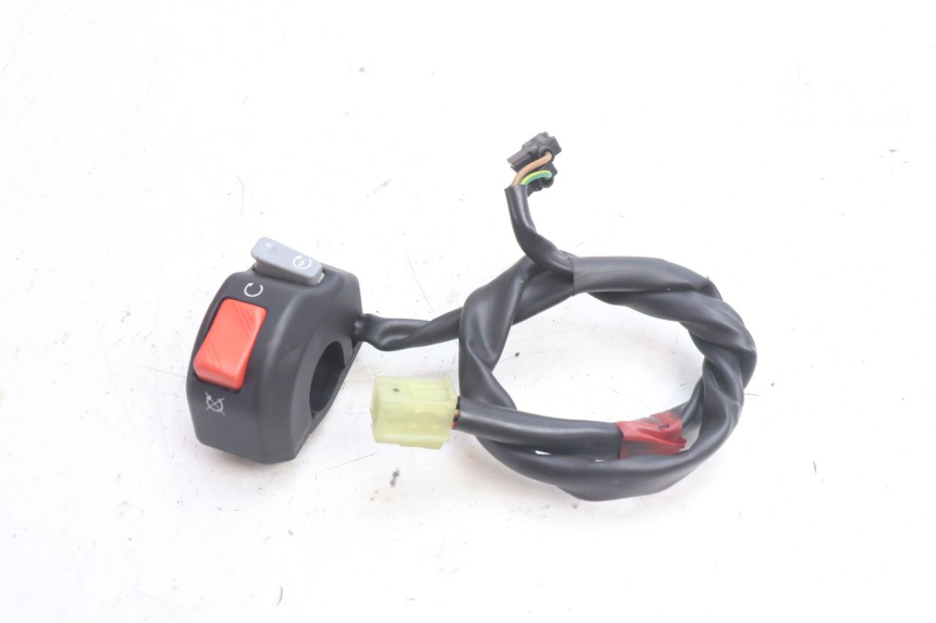 photo de COMANDO DIREITO YAMAHA FZ8 800 (2010 - 2016) - Zoom do estado de desgaste