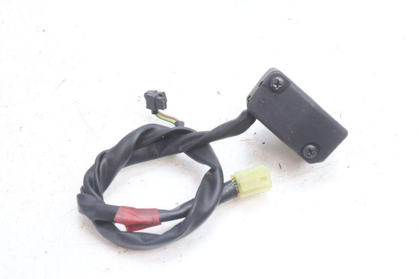 photo de COMANDO DIREITO YAMAHA FZ8 800 (2010 - 2016) - Outro ângulo de visão