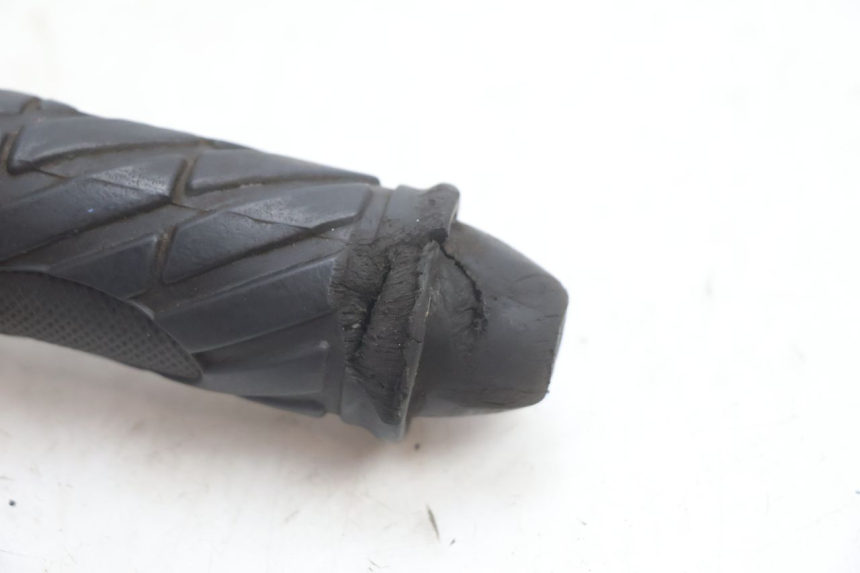 photo de COMUTADOR DIREITO VASTRO GP 2T 50 (2013 - 2017) - Zoom do estado de desgaste