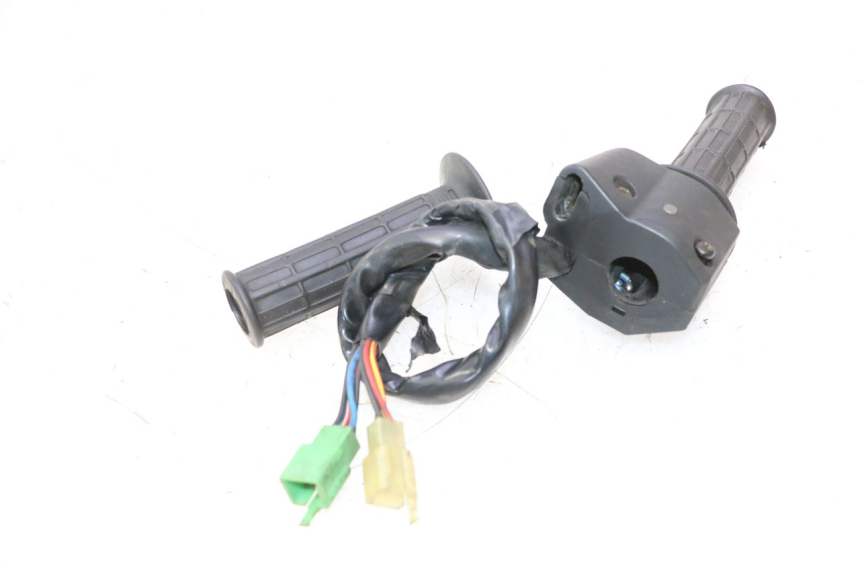photo de COMUTADOR DIREITO KAWASAKI GPX F ZX750F 750 (1986 - 1990) - Detalhe da peça