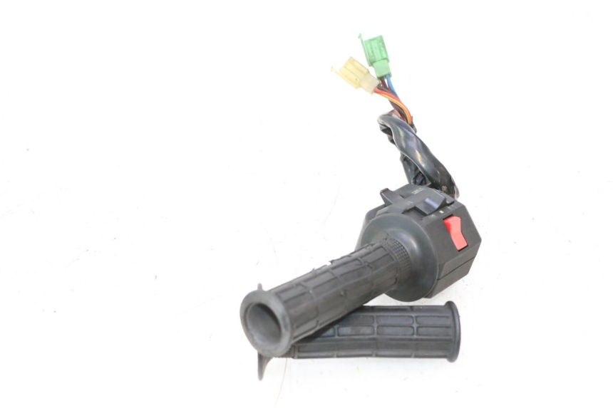photo de COMUTADOR DIREITO KAWASAKI GPX F ZX750F 750 (1986 - 1990) - Zoom do estado de desgaste