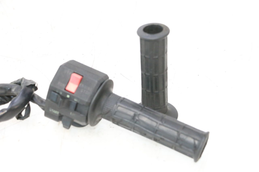 photo de COMUTADOR DIREITO KAWASAKI GPX F ZX750F 750 (1986 - 1990) - Marcações e referências