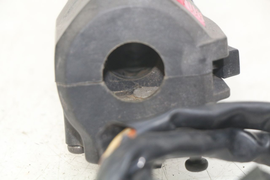 photo de COMANDO DIREITO SUZUKI GSX-F GSX  F 1100 (1988 - 1994) - Ampliação técnica