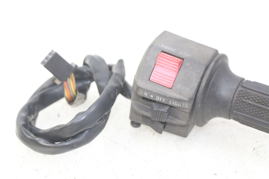 photo de COMANDO DIREITO SUZUKI GSX-F GSX  F 1100 (1988 - 1994) - Peça verificada