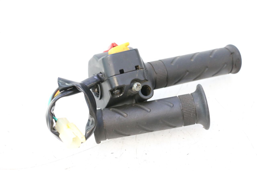 photo de COMANDO DIREITO EUROCKA GTR 50 (2007 - 2017) - Zoom do estado de desgaste