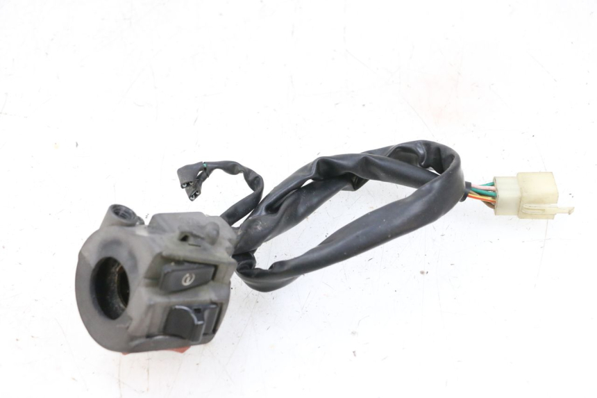 photo de COMANDO DIREITO JM MOTORS GTS 125 (2015 - 2019) - Outro ângulo de visão
