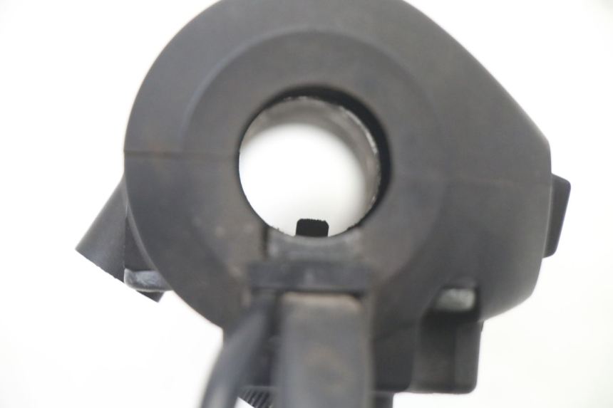 photo de COMANDO DIREITO HONDA FES S-WING SWING ABS 125 (2007 - 2015) - Ampliação técnica