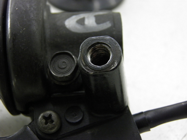 photo de COMANDO DIREITO HONDA NH VISION 50 (1985 - 1994) - Estado da superfície