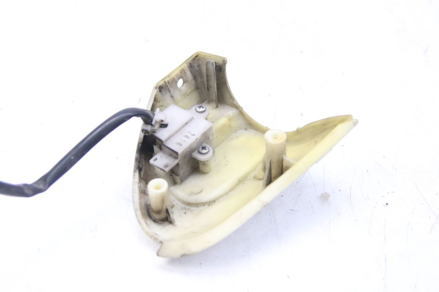 photo de COMANDO DIREITO YAMAHA HW XENTER 125 (2011 - 2017) - Zoom do estado de desgaste