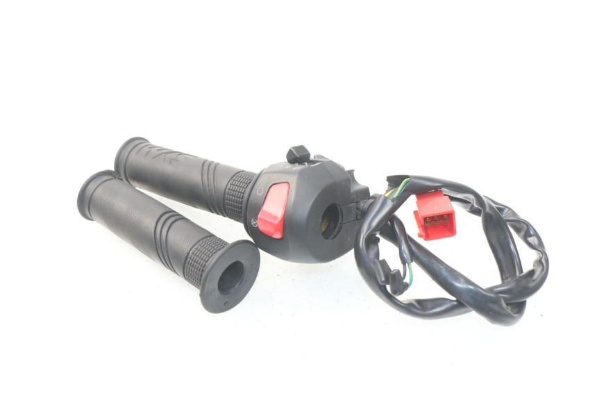 photo de COMANDO DIREITO SYM JOYMAX 250 (2013 - 2017) - Vista geral