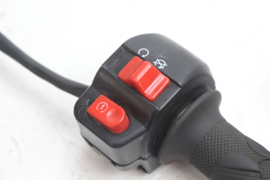 photo de COMANDO DIREITO RIDE JUMP 2T 50 (2012 - 2017) - Detalhe da peça