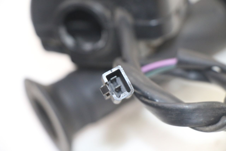 photo de COMANDO DIREITO PEUGEOT KISBEE 2T 50 (2010 - 2017) - Vista geral