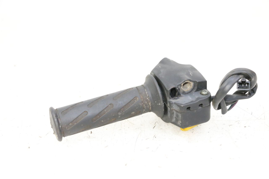 photo de COMANDO DIREITO PEUGEOT KISBEE 2T 50 (2010 - 2017) - Detalhe da peça