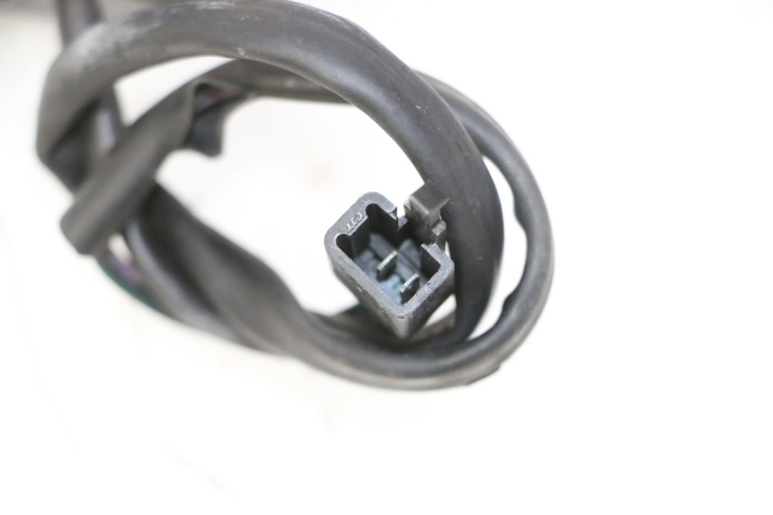 photo de COMANDO DIREITO PEUGEOT KISBEE 2T 50 (2010 - 2017) - Zoom do estado de desgaste