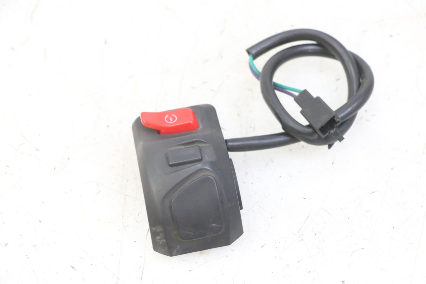 photo de COMANDO DIREITO PEUGEOT KISBEE 4T 50 (2018 - 2022) - Zoom do estado de desgaste