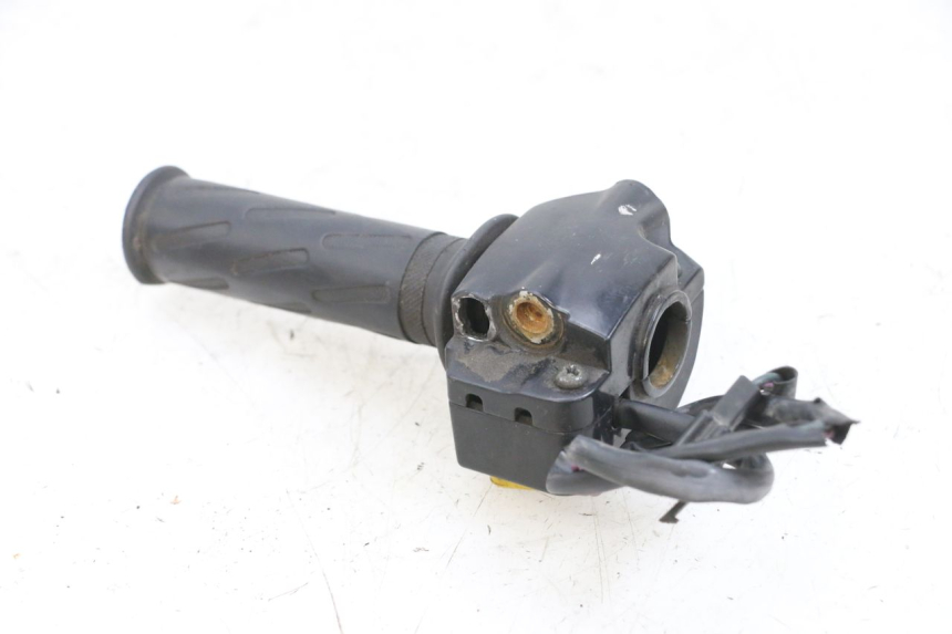 photo de COMANDO DIREITO PEUGEOT KISBEE 4T 50 (2010 - 2017) - Ampliação técnica