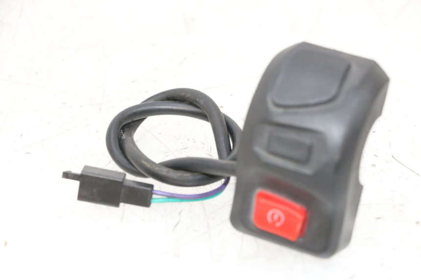 photo de COMANDO DIREITO PEUGEOT KISBEE 4T 50 (2010 - 2017) - Vista principal