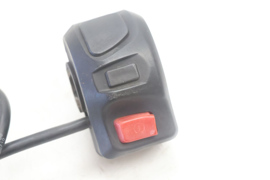 photo de COMANDO DIREITO PEUGEOT KISBEE 4T 50 (2018 - 2022) - Detalhe da peça