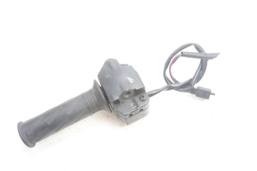 photo de COMANDO DIREITO PEUGEOT KISBEE 4T 50 (2010 - 2017) - Ampliação técnica