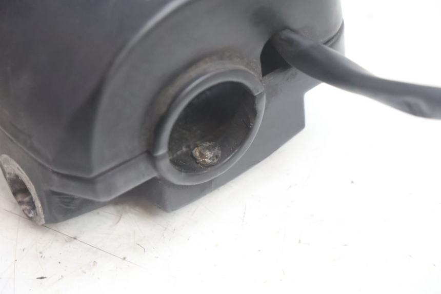 photo de COMANDO DIREITO PEUGEOT KISBEE 4T 50 (2010 - 2017) - Vista geral