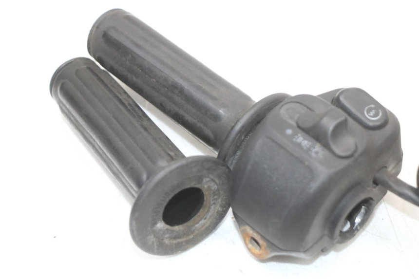 photo de COMANDO DIREITO RENAULT KOURANOS 125 (2001 - 2004) - Ampliação técnica
