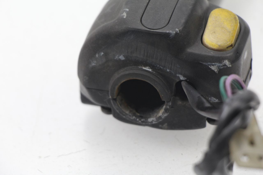 photo de COMANDO DIREITO PEUGEOT LOOXOR 50 (2001 - 2004) - Zoom do estado de desgaste