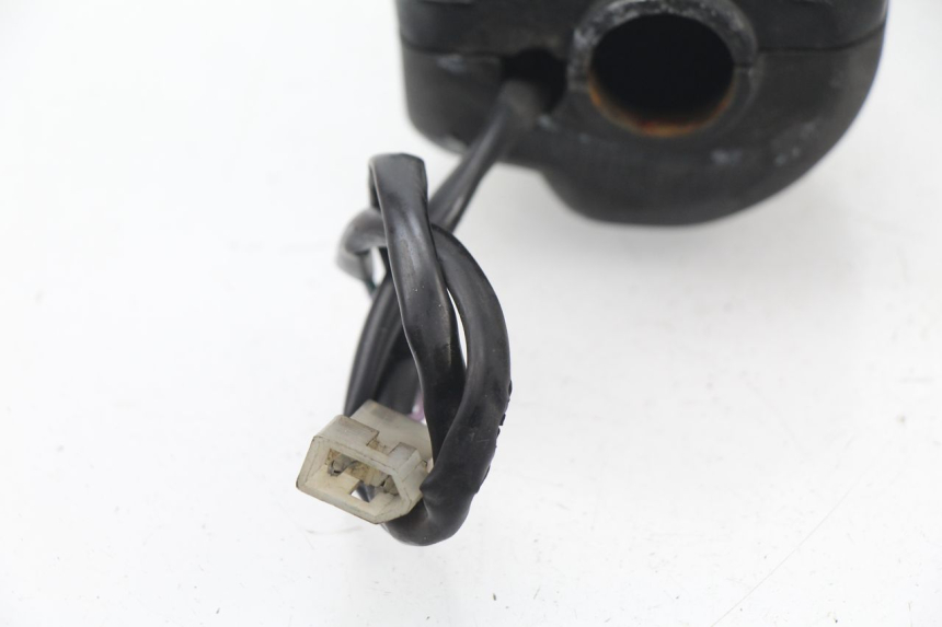 photo de COMANDO DIREITO PEUGEOT LOOXOR 50 (2001 - 2004) - Outro ângulo de visão