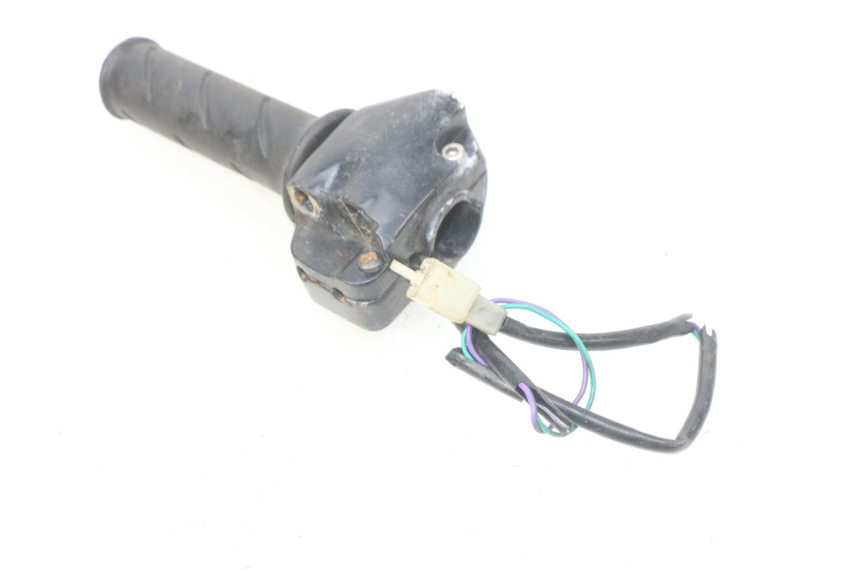photo de COMANDO DIREITO PEUGEOT LUDIX 50 (2008 - 2017) - Zoom do estado de desgaste