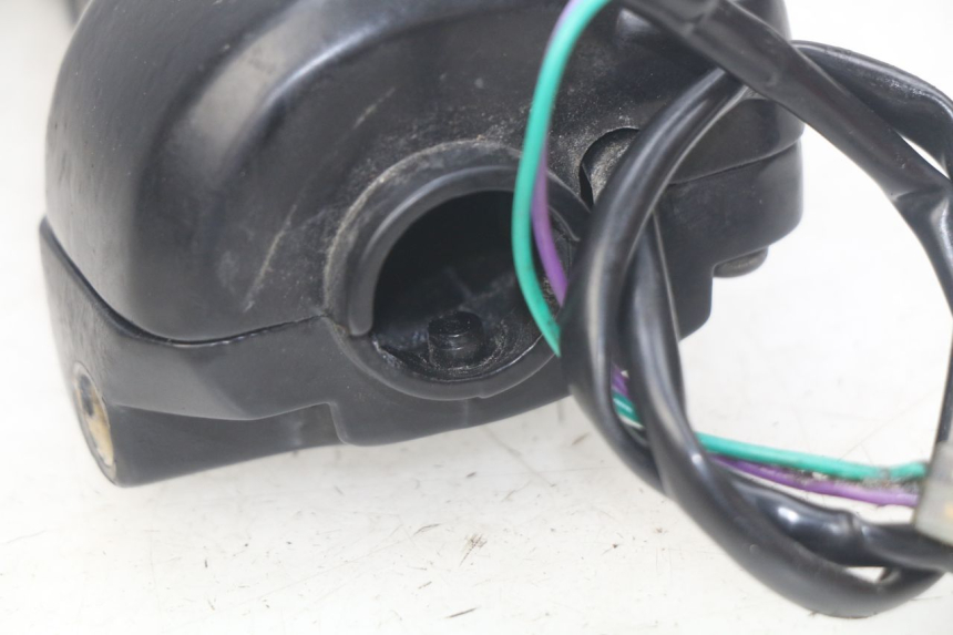 photo de COMANDO DIREITO PEUGEOT LUDIX 50 (2005 - 2007) - Detalhe da peça