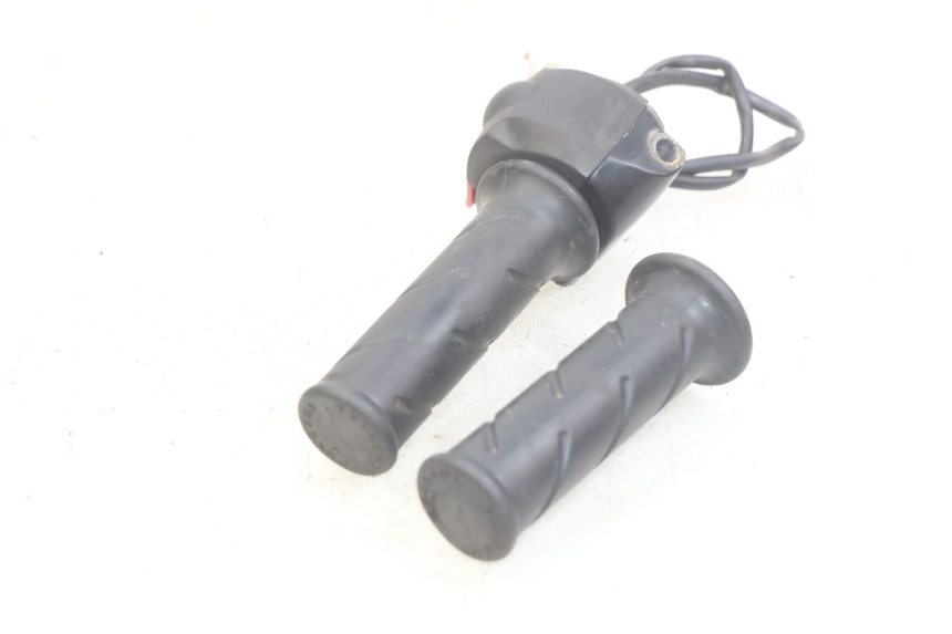 photo de COMANDO DIREITO PEUGEOT LUDIX 50 (2005 - 2007) - Ampliação técnica