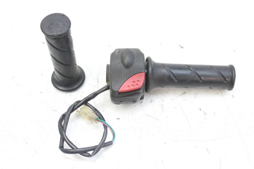 photo de COMANDO DIREITO PEUGEOT LUDIX 50 (2008 - 2017) - Vista principal
