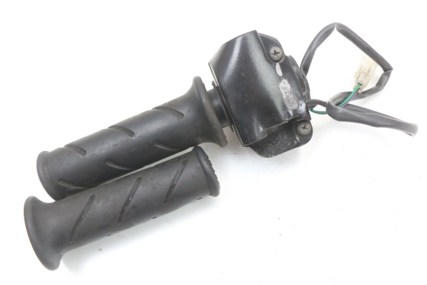 photo de COMANDO DIREITO PEUGEOT LUDIX 50 (2008 - 2017) - Pontos de fixação